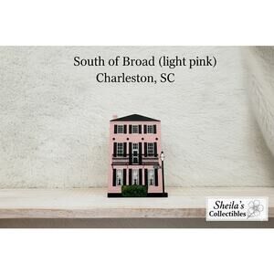 Sheila’s Collectibles CHS 66:  South of Broad (Light Pink) Charleston, SC in Box